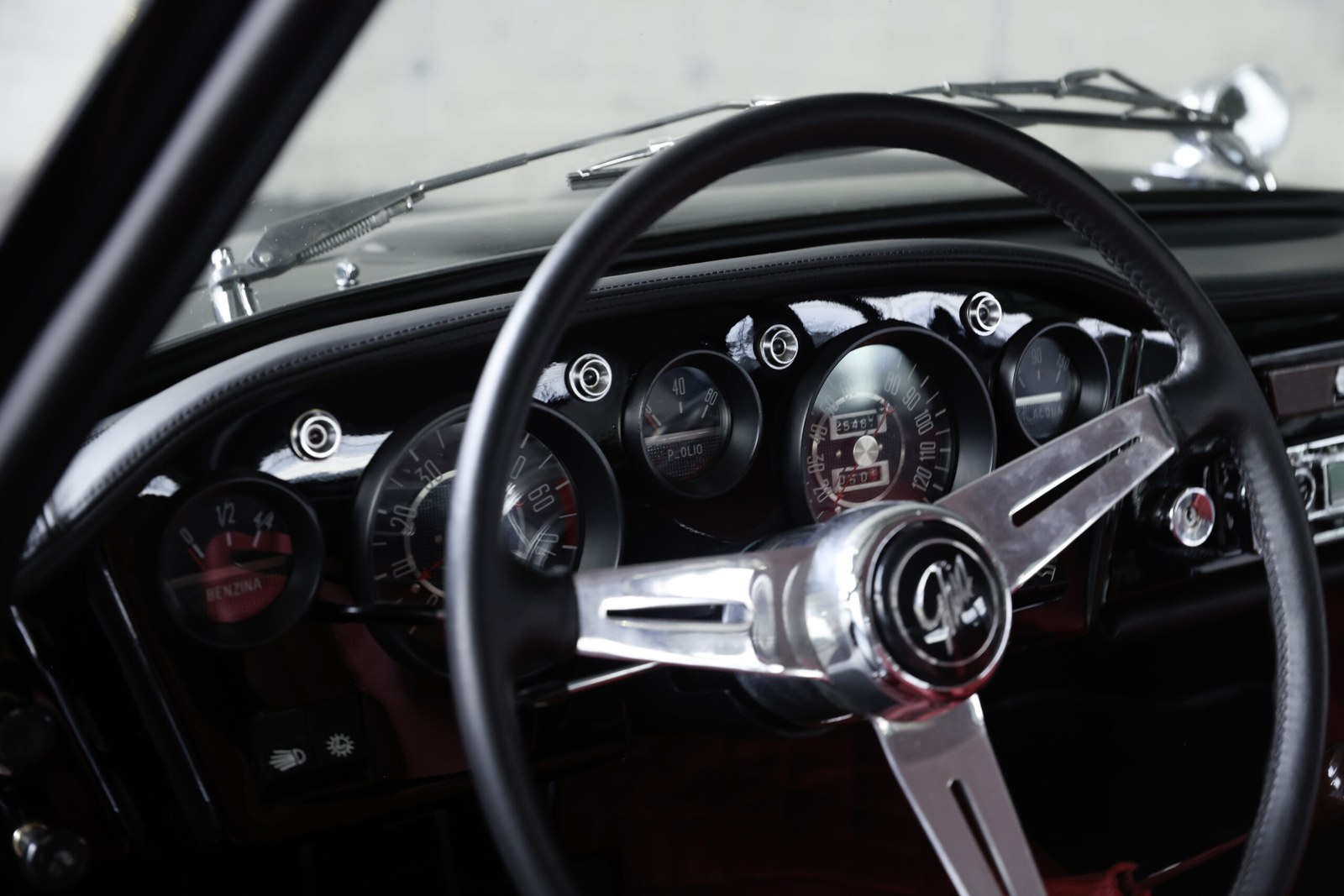 Ghia 1500 GT #0346460 - Photo 8