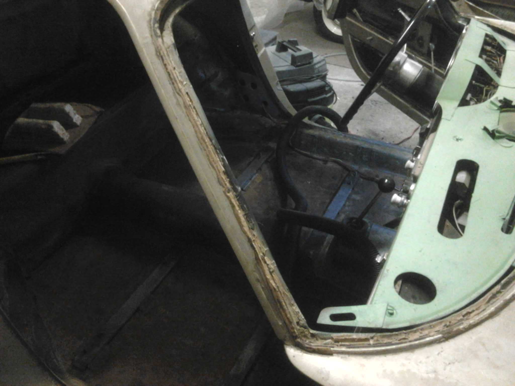 Unidentified Ghia 1500 GT #012 - Photo 2